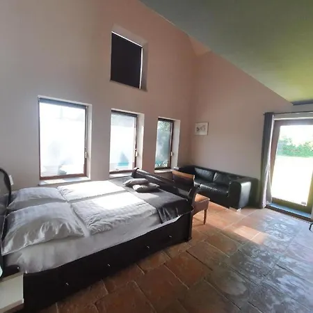 De Limburgse Bergen Bed & Breakfast *