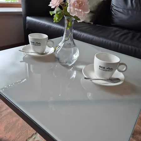 De Limburgse Bergen Bed & Breakfast 3*