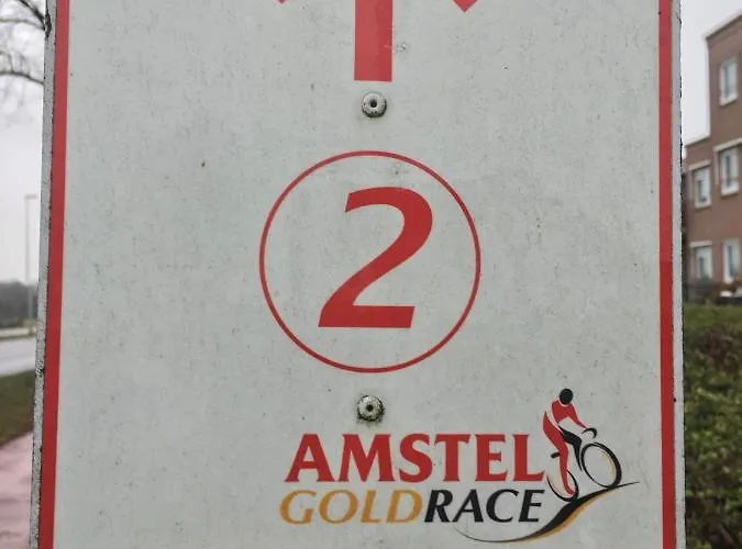 Alojamento de Acomodação e Pequeno-almoço De Limburgse Bergen